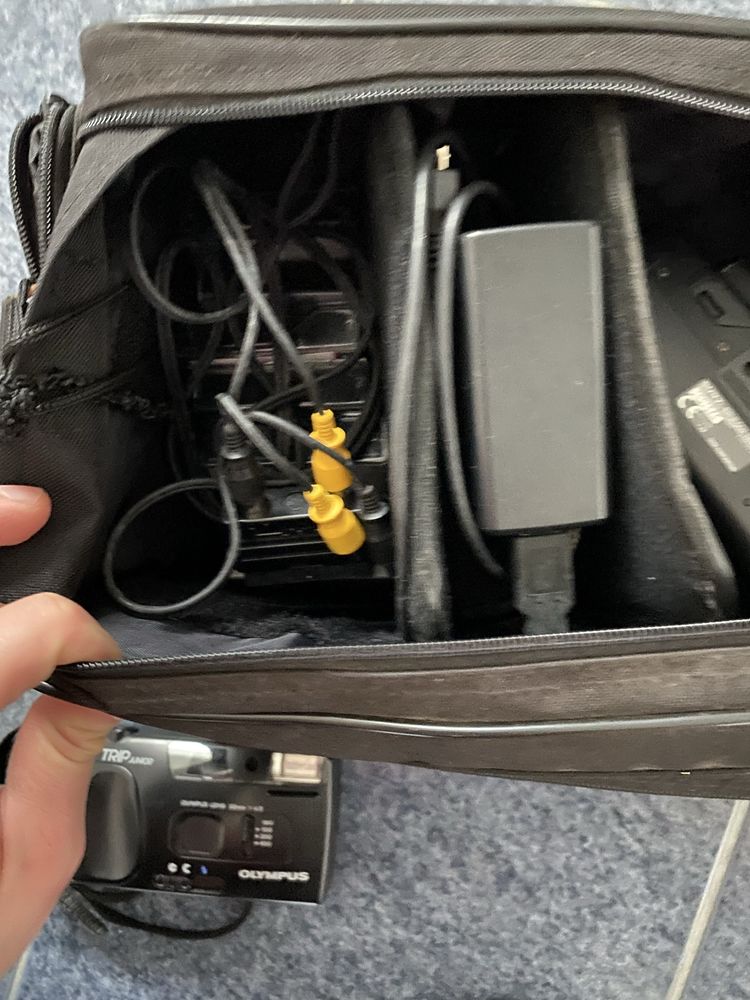 Maquina de filmar sony profissinal + Mala + câmera + acessorios