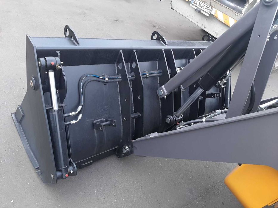 Екскаватор-навантажувач Mecalac TLB 870 SS новий