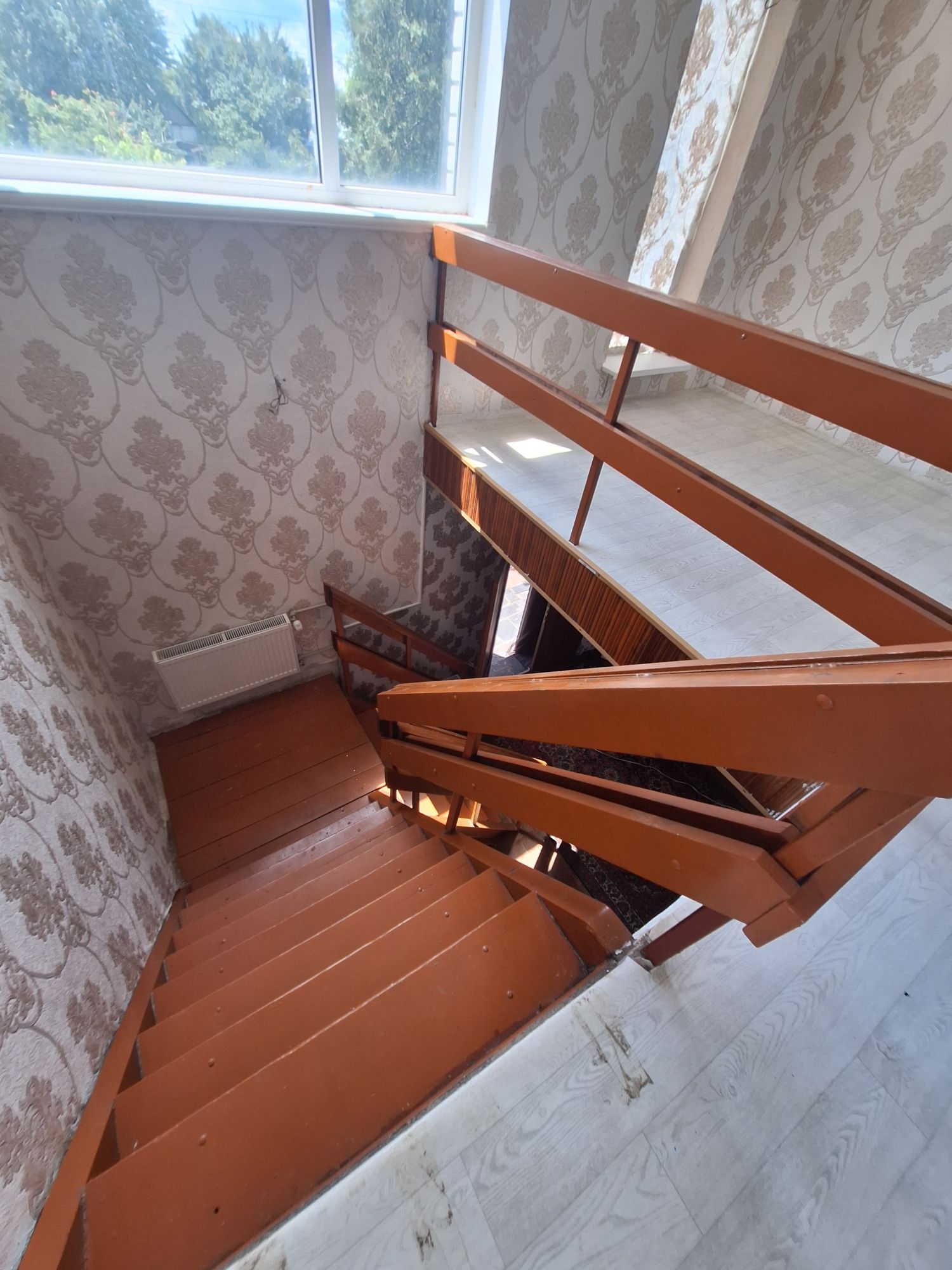 Сдам дом 2ух эт 200м2 4 комнаты