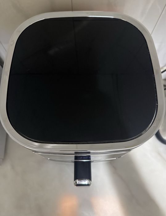 fritadeira de ar quente air fryerda marca Electronia