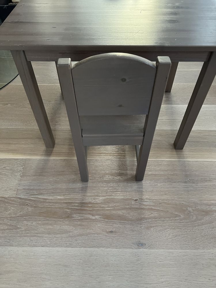 Stolik drewniany Ikea