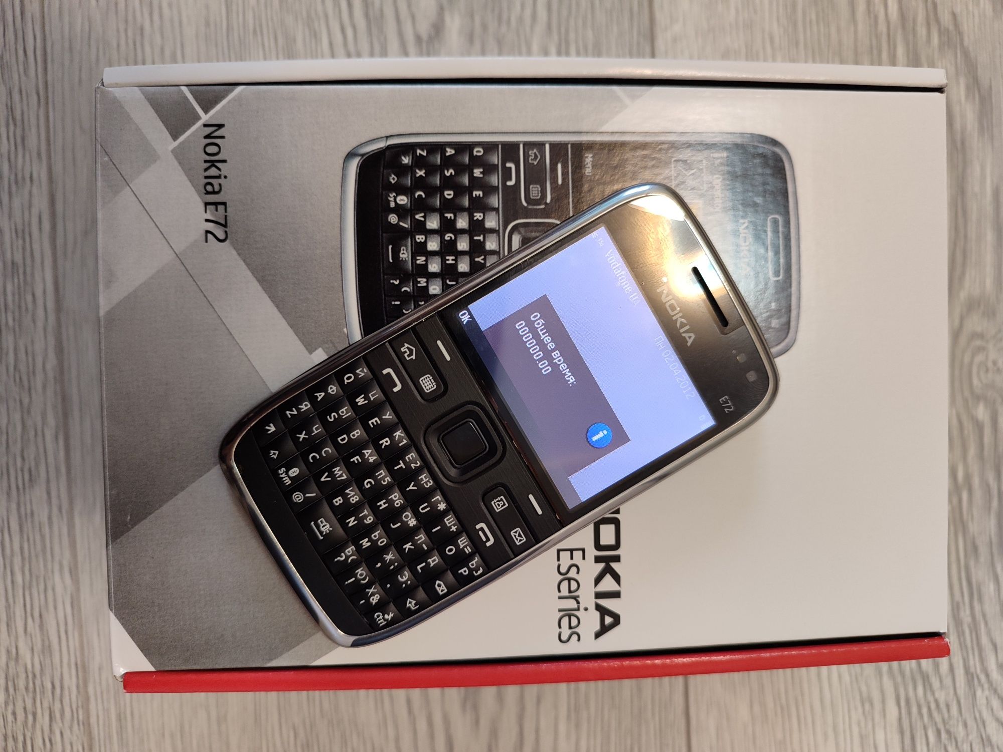 Мобільний телефон Nokia E72 Black Оригінал