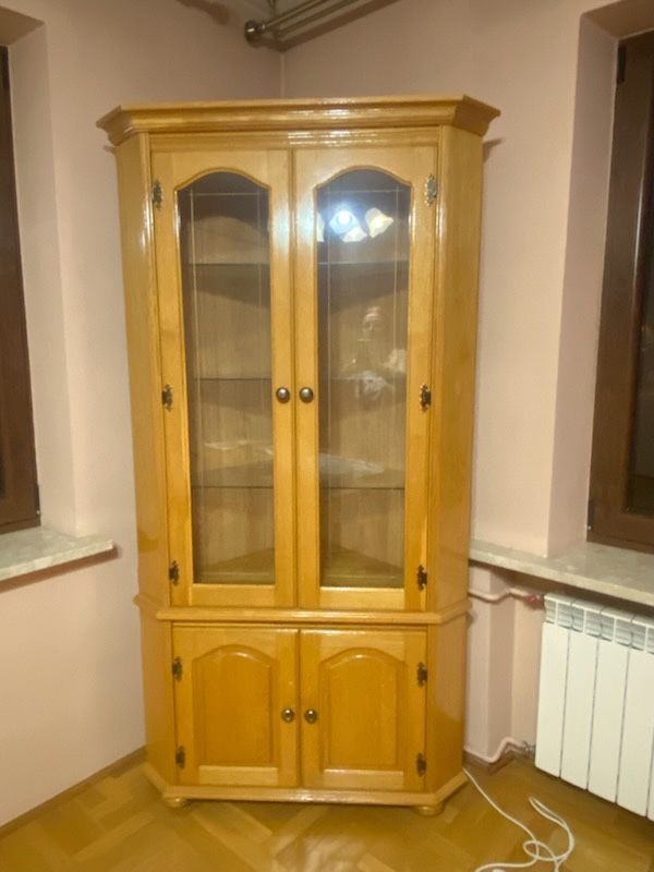 Meble dębowe  komoda ,witryna ,stòł i szafka pod telwizor