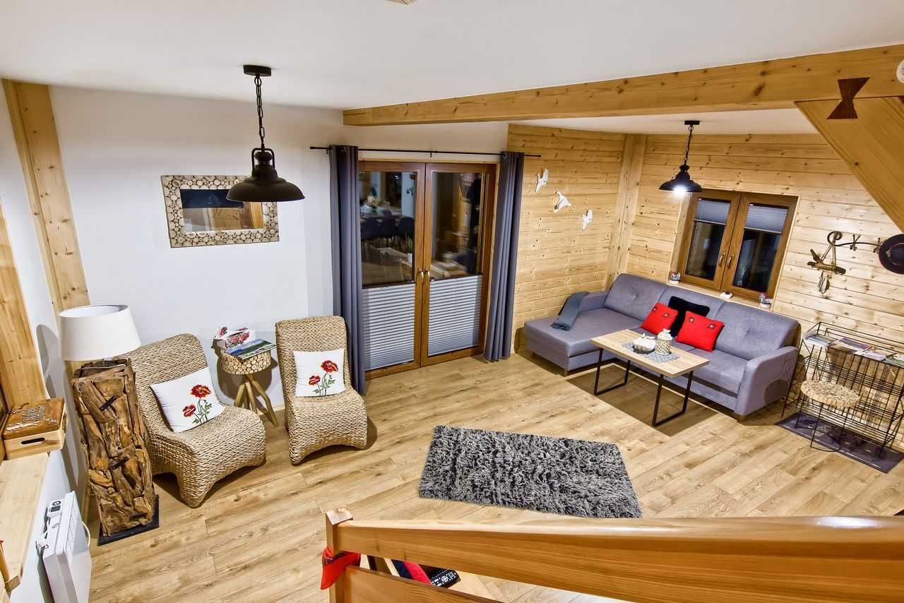 Domek w górach z jacuzzi na Wyłączność Beskid  plac zabaw