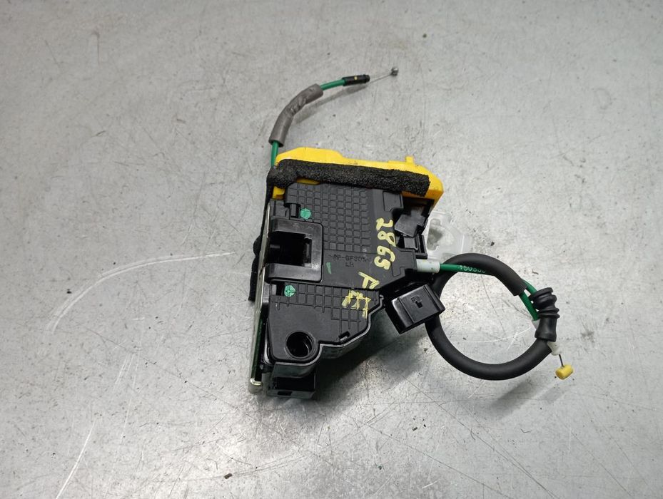 Fechadura / fecho porta frente esquerdo HYUNDAI i30 (GD)