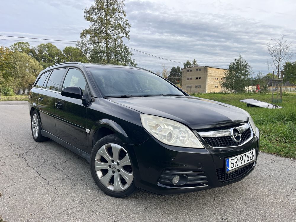 Spredam Opel Vectra 1.9 Cm Hak Lift rok 2009sku.fot moc 150 kw 6 Beguw