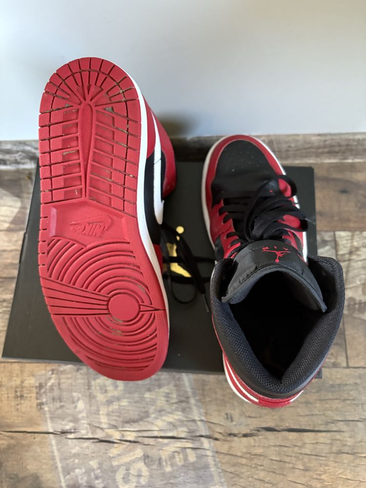 Jordan 1 mid rozmiar 44
