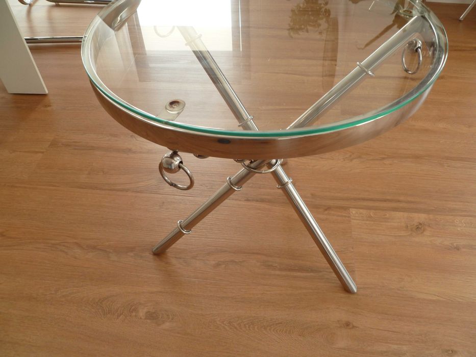 Mesa de centro em vidro