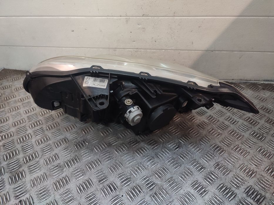 Renault laguna III reflektor lampa prawy przód przednia Xenon