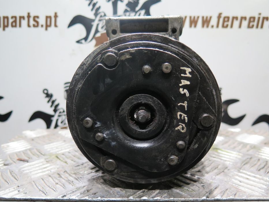 COMPRESSOR DE AR CONDICIONADO RENAULT MASTER II BOX REF: 8200200671