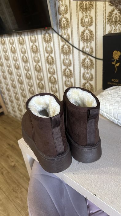 Нові ugg коричневі