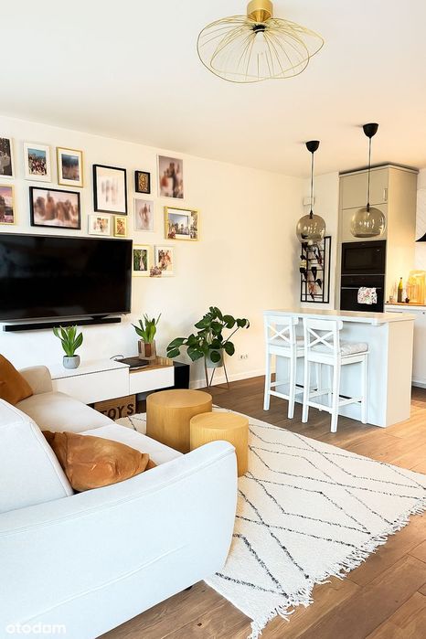 Mieszkanie z tarasem i komórką lokatorską  na Warszawskich Włochach