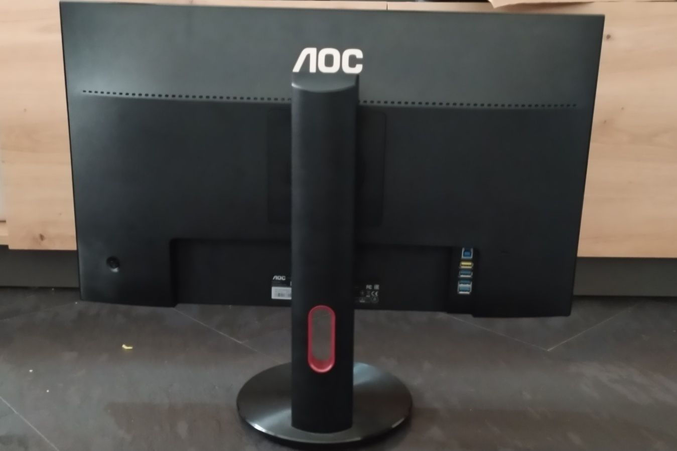 Monitor AOC 144HZ.      ( Ler descrição)