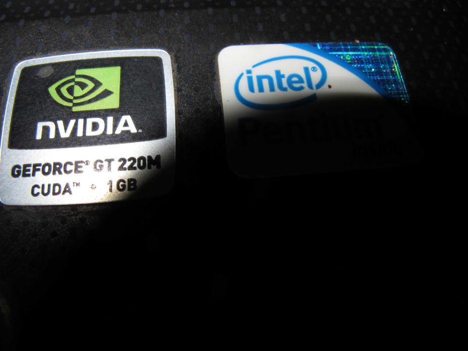 Asus Pentium T4300 , GeForce Cuda GT220