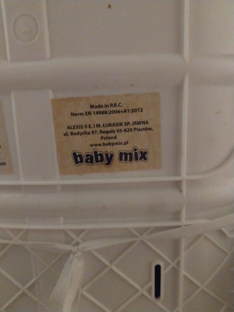 Krzeslo dla dziecka do  karmienia