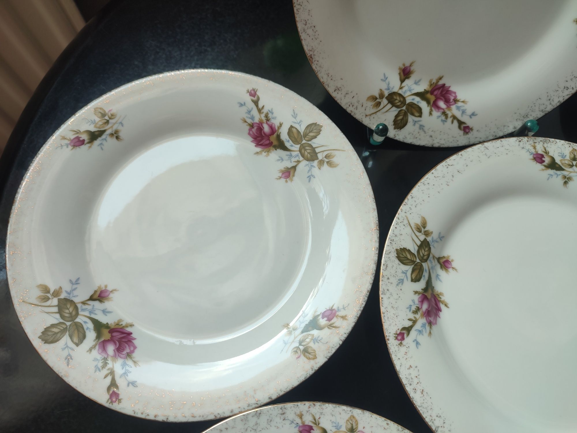 Śliczny zestaw sześciu talerzy deserowych porcelana Viva Italia