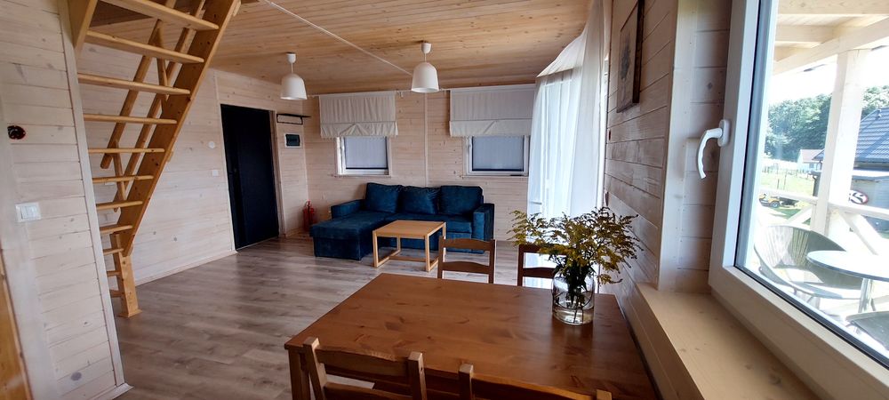 Komfortowy Domek 1 nad jeziorem Dadaj przy plaży z prywatnym pomostem