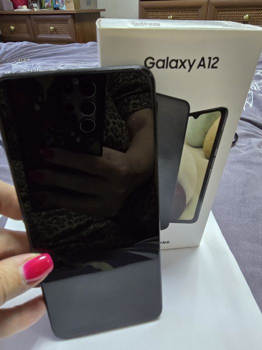 Смартфон Samsung Galaxy A12 4/64Gb Black