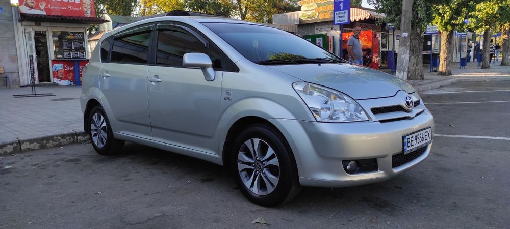 Продам Toyota Corolla Verso 2005 , 2.0 D