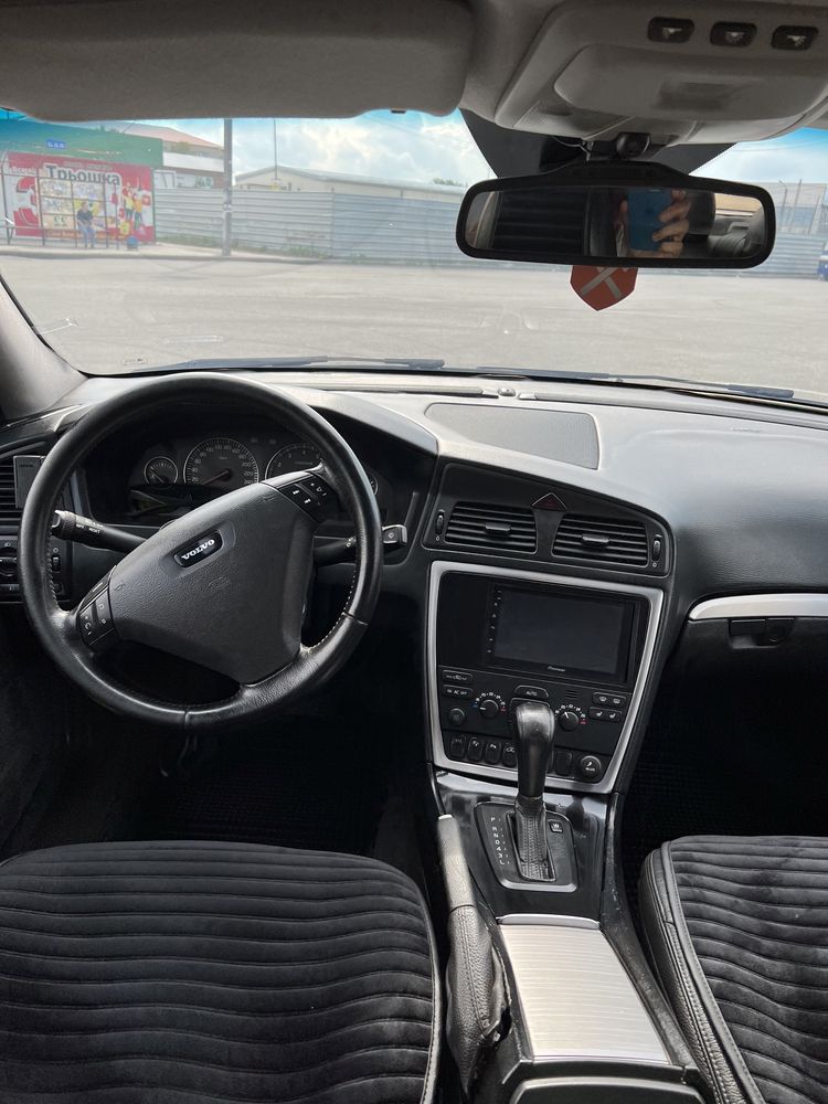 Volvo S60 2.4 газ/бензин