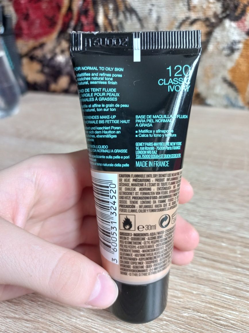 Podkład Maybelline Fit Me nr 120 Classic Ivory