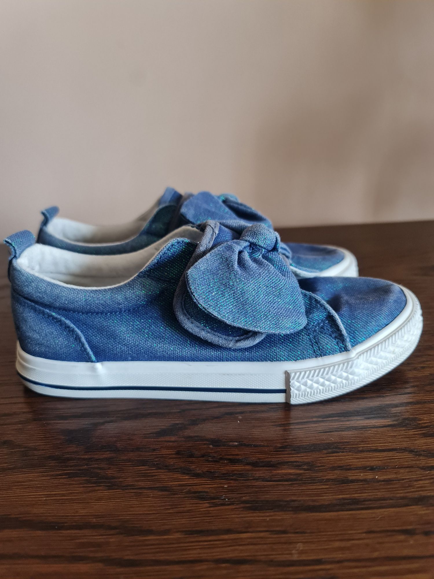 Buty dziewczęce 32 Nelli Blue tenisówki dziecięce kokardki wsuwane