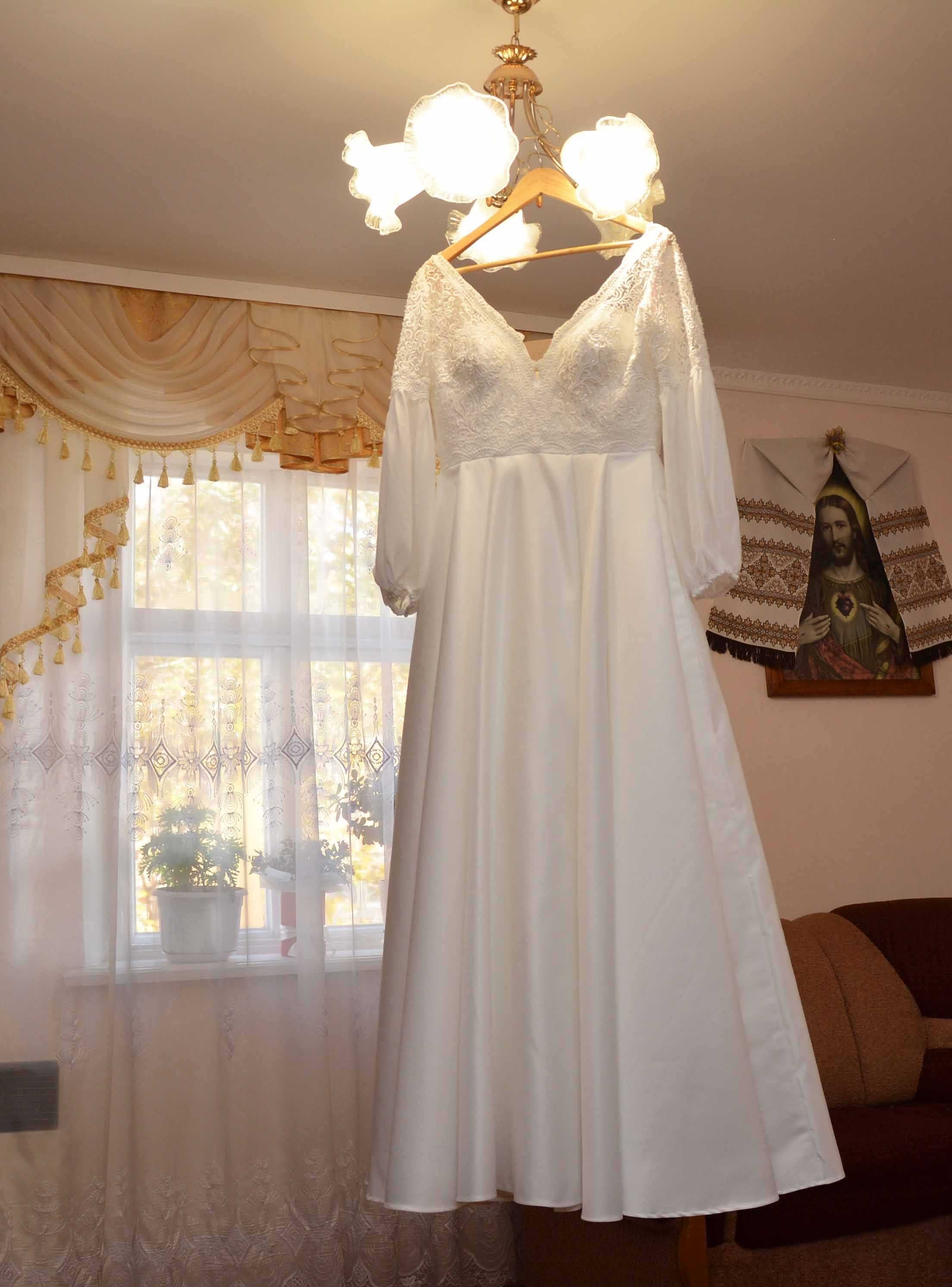 Весільне плаття , сукня