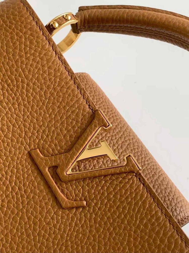 Сумка LV Capucines BB