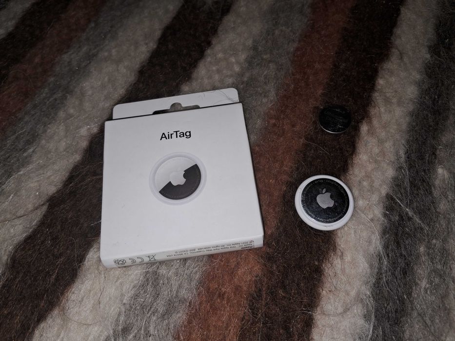 Apple AirTag (оригінал, вимкнув звук)