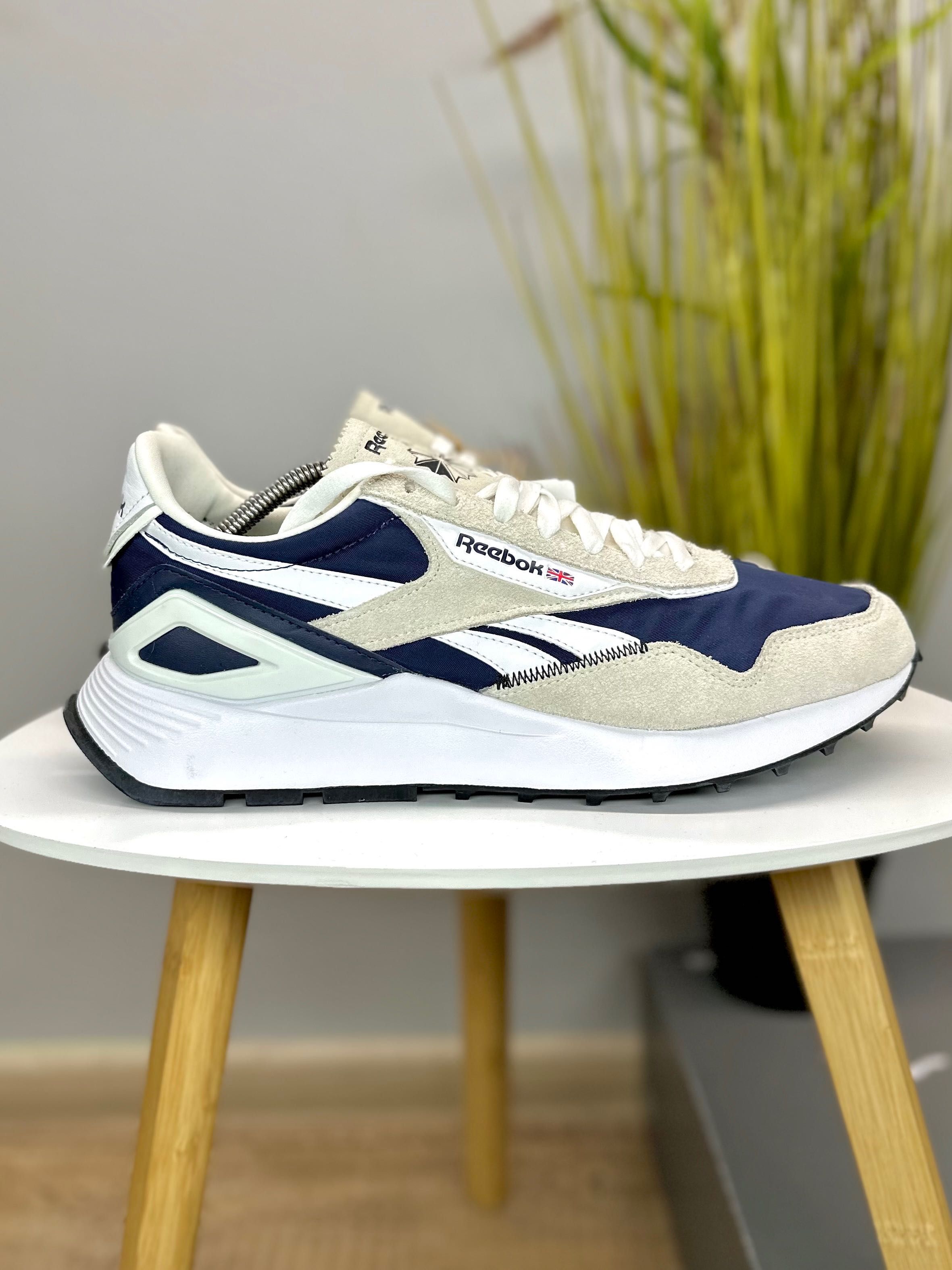 Нові ! Оригінальні кросівки Reebok Classic CL Legacy AZ