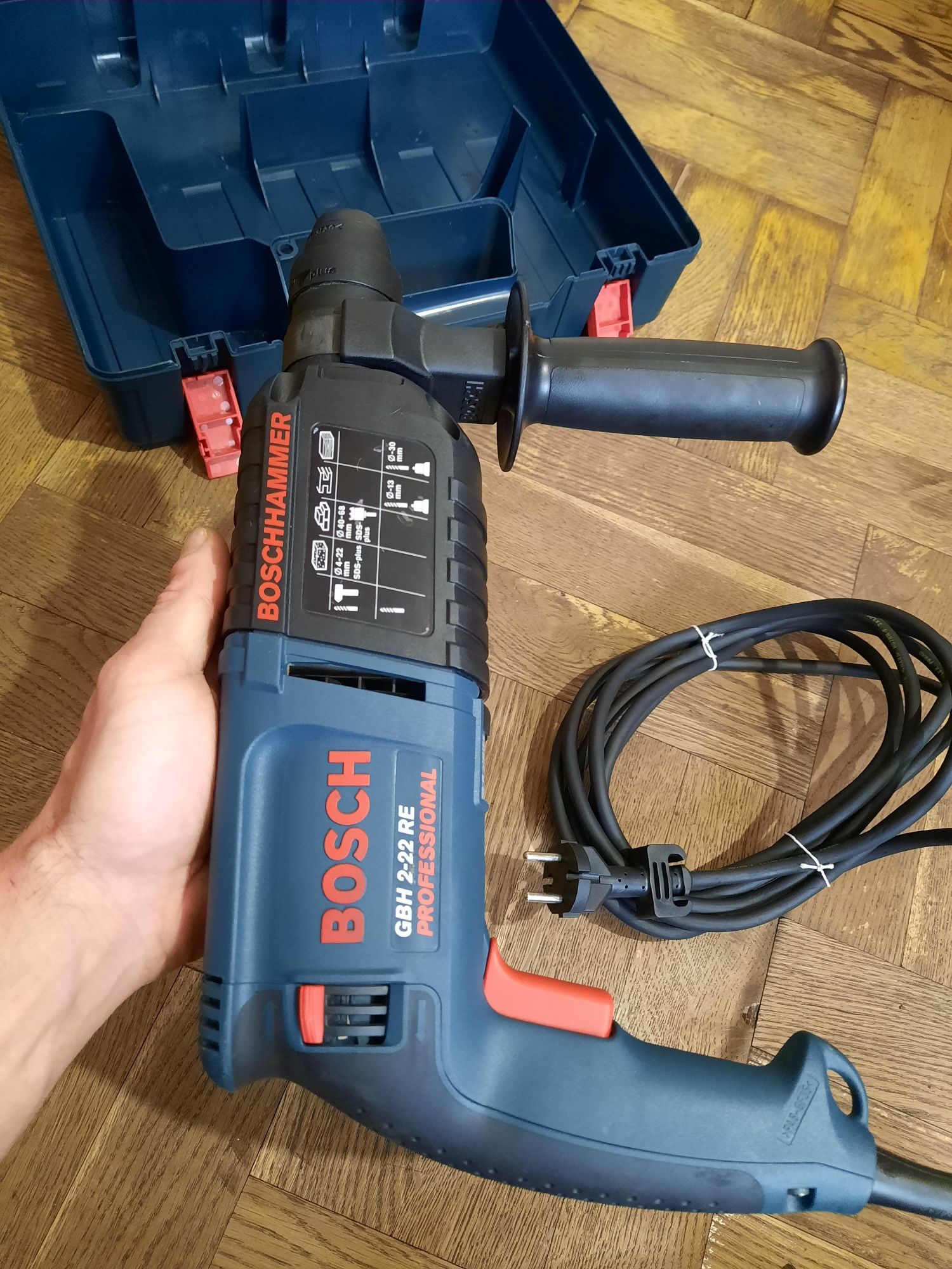 100% оригінал!!Перфоратор Bosch GBH 2-22 RE,620вт,2.2дж