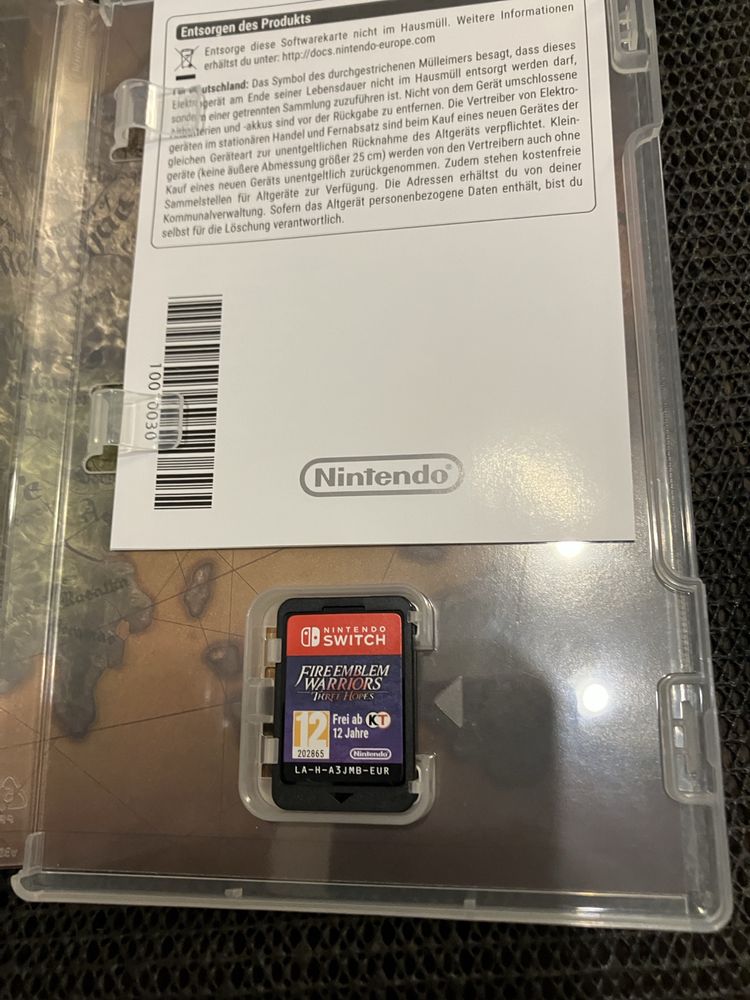Fire emblem warriors three hopes limited edition Nintendo Switch