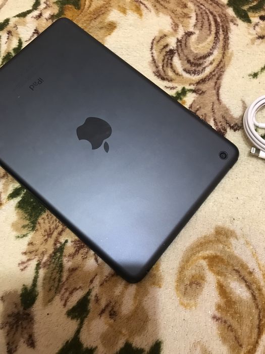Айпад 7.9 дюймів