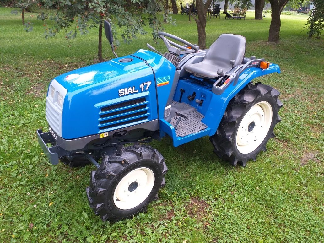 Mini Traktorek Iseki Sial 17 17km 3cylindry napęd 4x4