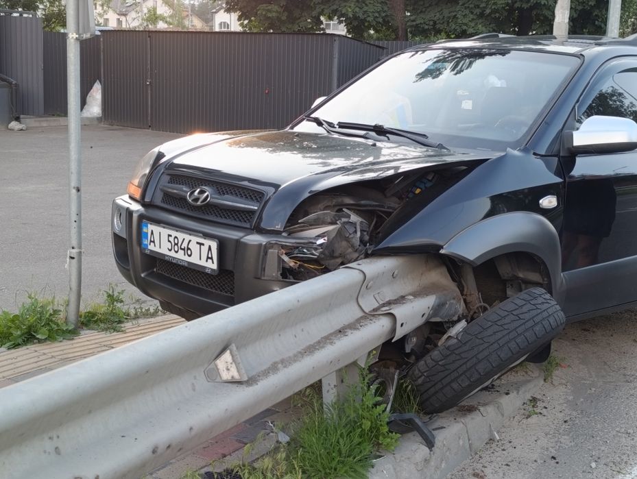 Hyundai Tucson 2.7 л