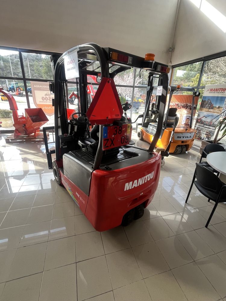 Empilhador eletrico Manitou ME318 - semi novo