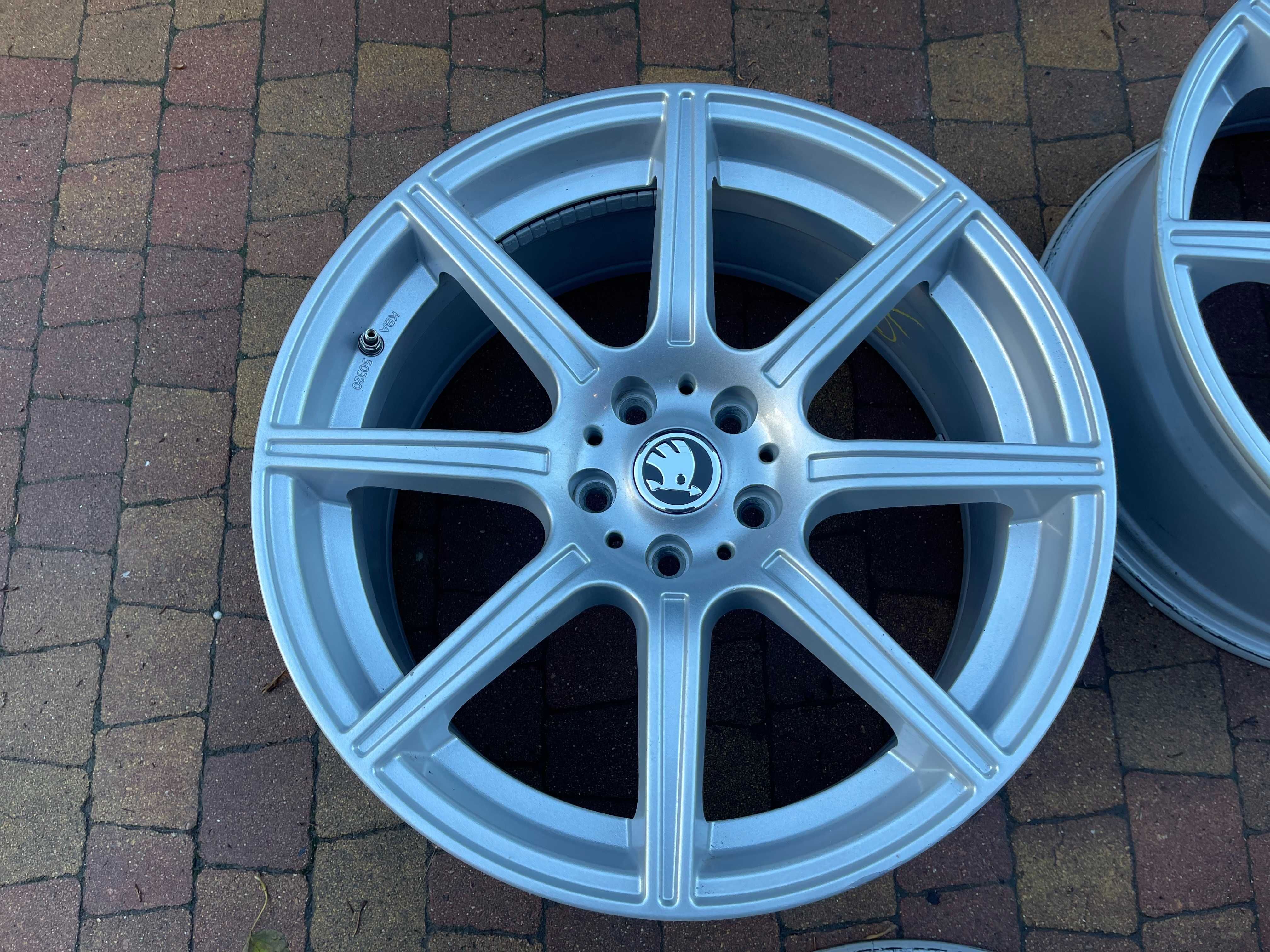 3525. Koła zimowe Arteon Karoq CC 5x112 245/40/19 Nokian 2021/23r