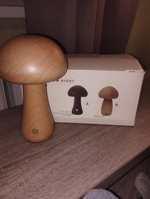 Нічний світильник