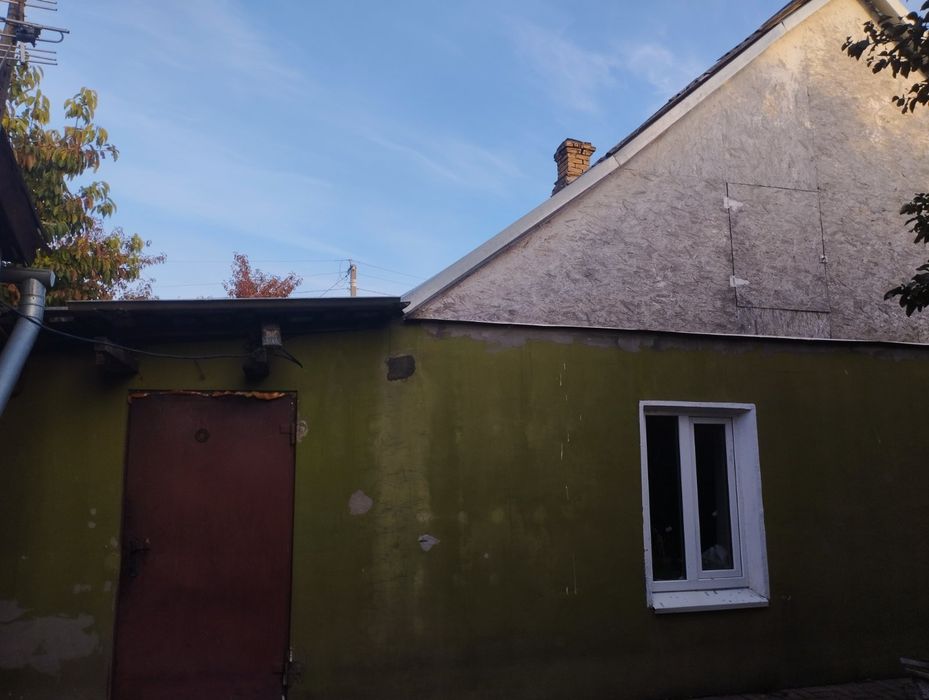 Продам будинок (2 в 1)