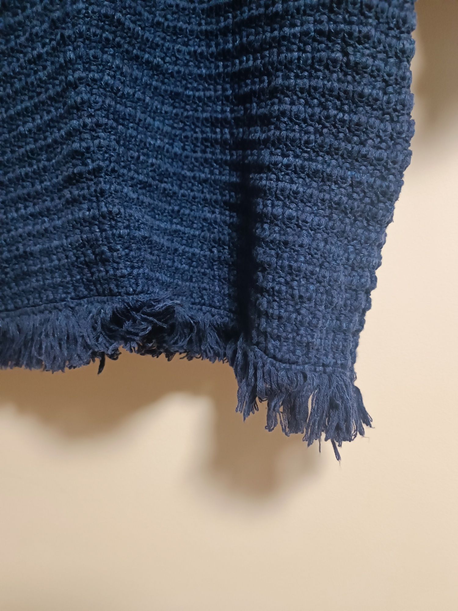 Granatowy sweter rękaw 3/4 z frędzlami GANT