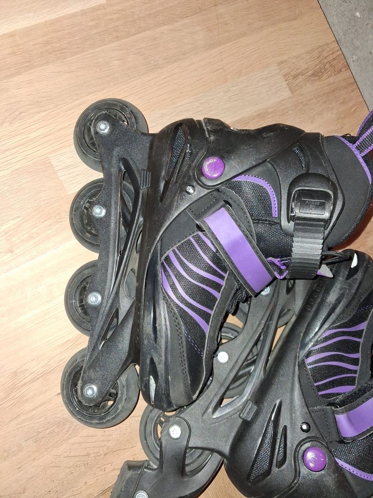 Rolki regulowane prawie nowe 33-37