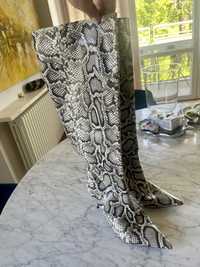 Kozaki Zara 41 z wzorem węża