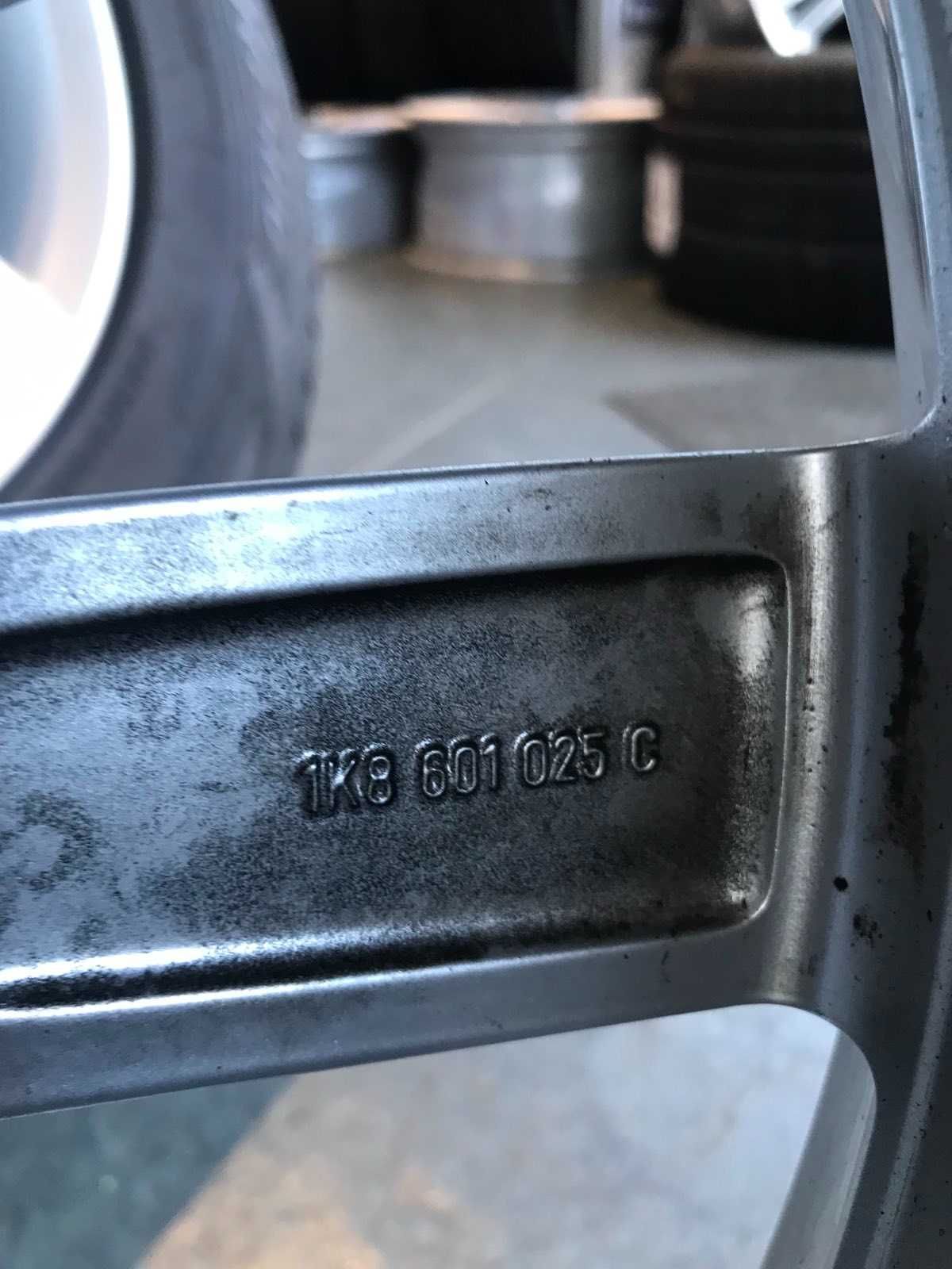 Диски оригінал 5х112 R19 VW Volkswagen