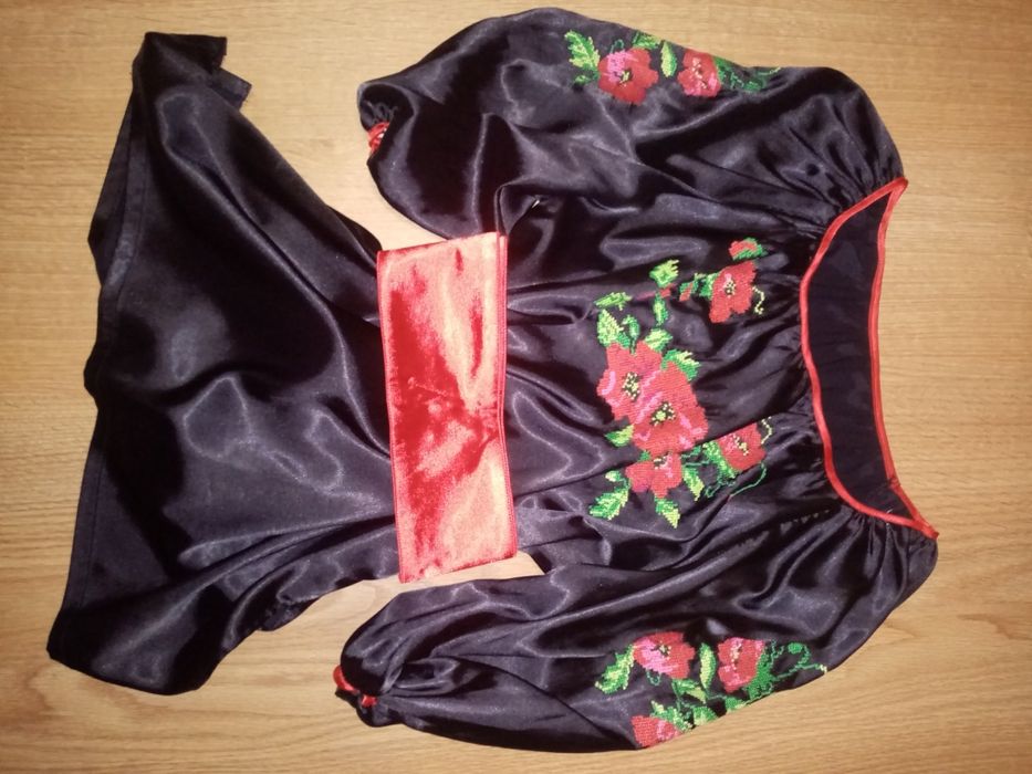 Продам вишиваночку