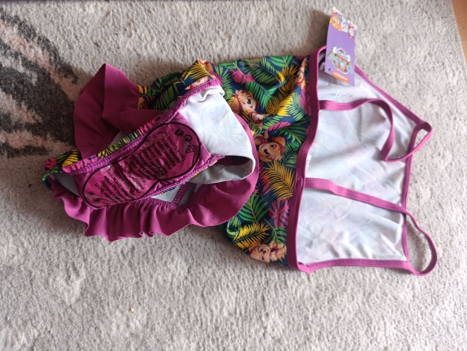 Nowy strój kąpielowy jednoczęściowy Psi patrol Skye 122/128