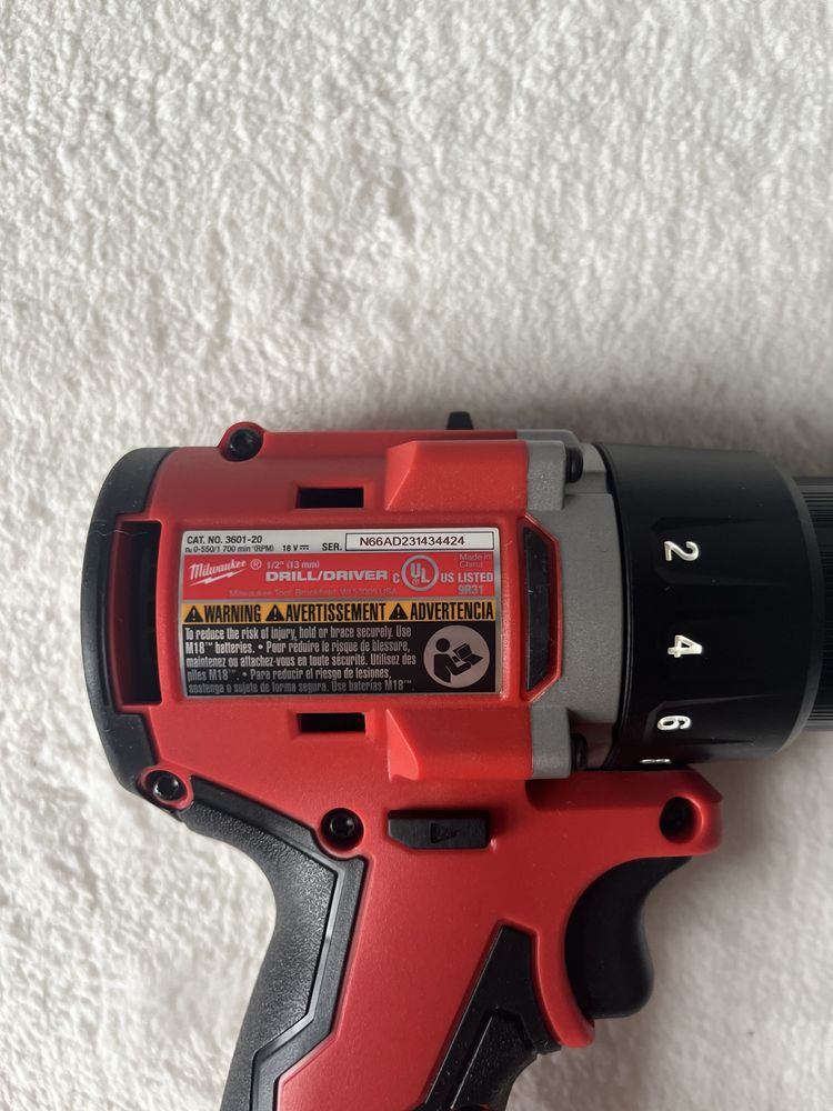 Milwaukee M18 wiertarko-wkrętarka i zakrętarka udarowa Nowe z USA