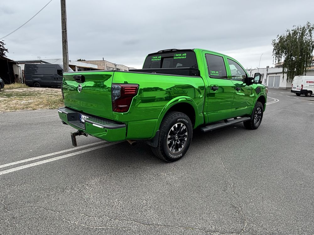 Nissan Titan PRO-4X 5.6 V8 4x4 | GAZ Prins 2025