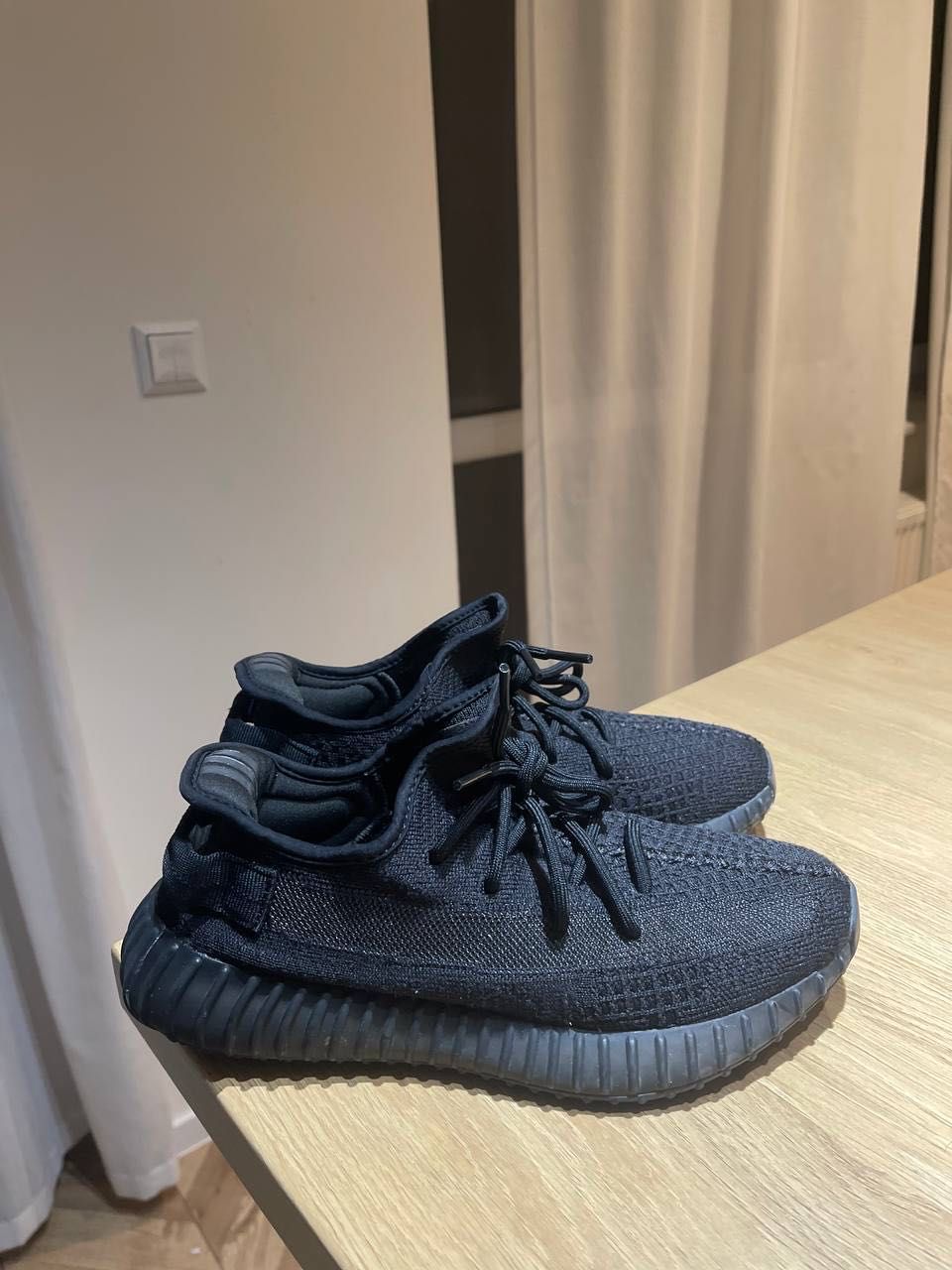adidas yeezy boost 350 v2 onyx 42 white black zebra carbon beluga 500