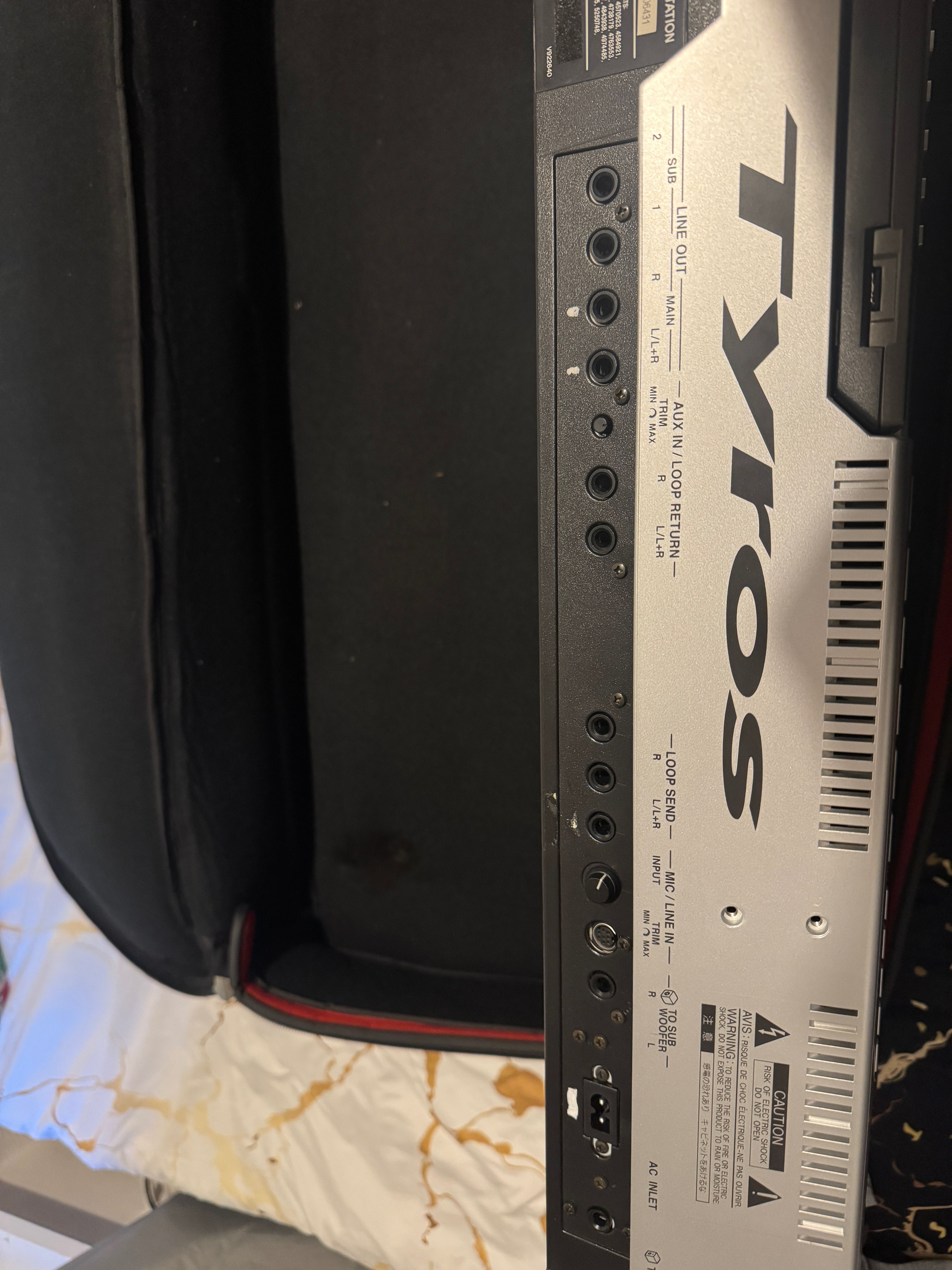 Piano Yamaha Tyros 1