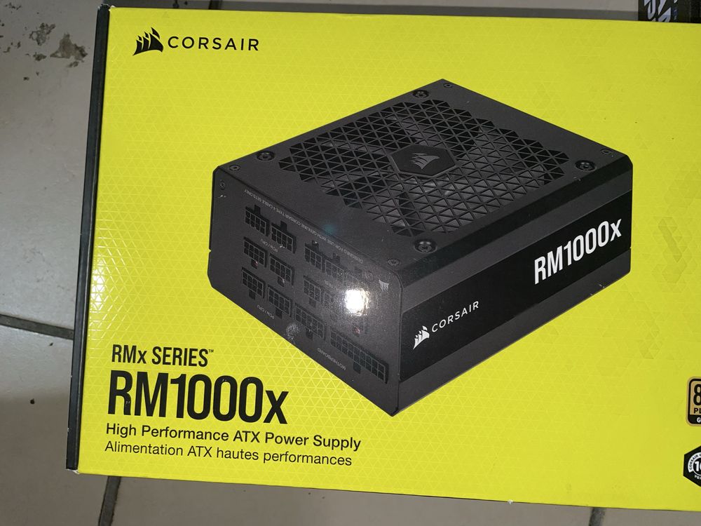 Corsair RM1000x – Fonte de Alimentação Modular 1000W, 80 PLUS Gold